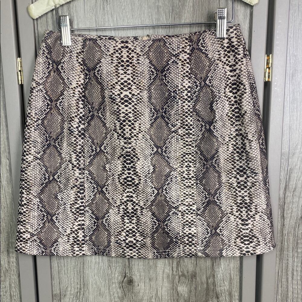 NWT L love Snake Print Mini Skirt Women's S